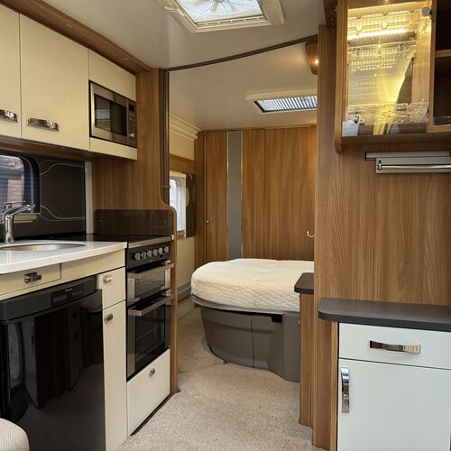 2014 Swift Elegance 580 Caravan 4 Berth - ALDE - Motor Mover - Solar