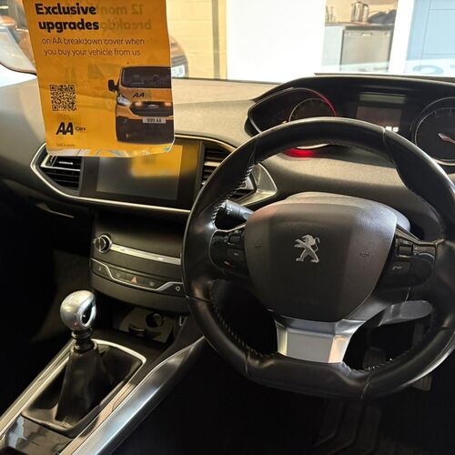 2015 (15) PEUGEOT 308 ALLURE 1.6 HDi DIESEL 5 DOOR 