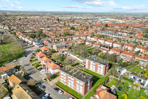 Roselands Avenue, Eastbourne
