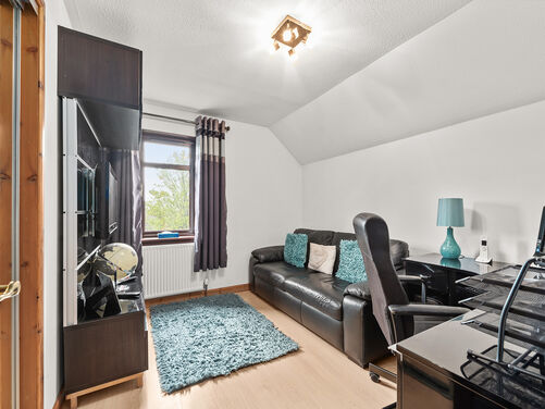 Orchard Grove, Polmont, FK2 0XE