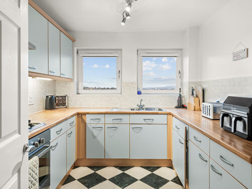 James Short Park, Falkirk, FK1 5EB