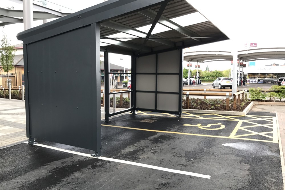 Securing of courtesy canopies for the general public