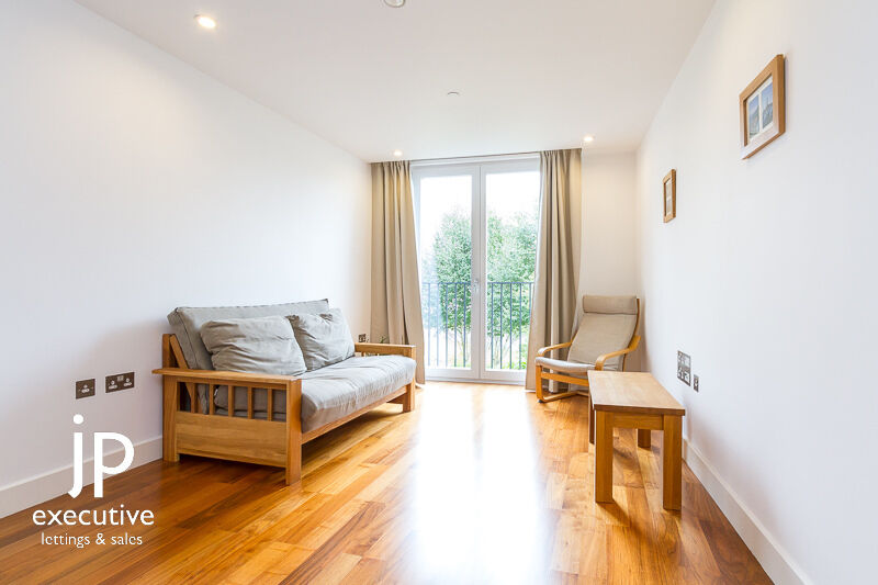 HAYES APARTMENTS CARDIFF CITY CENTRE FURNISHED ONE BEDROOM APARTMENT