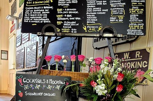 Gallery | Jolly Hucksters Mobile Bar Company | mobile bar Hertfordshire/mobile bar Buckinghamshire/mobile bar Hertfordshire/Wedding bar Buckinghamshire | wedding bar Hertfordshire | Real ale events bar /corporate events Hertfordshire/party bars Buckinghamshire/charity event bars