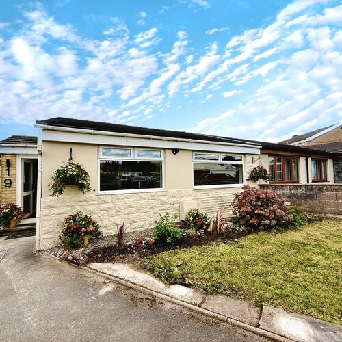 Bryn Henllan, Brynna, CF72 9SG