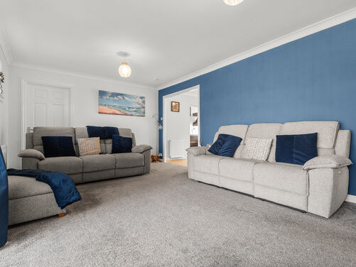 Dunvegan Avenue, Stenhousemuir, FK5 4TF