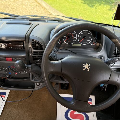 2005 Autocruise Starfire 2.2 HDi Low Profile SWB Motorhome 2 Berth Peugeot Boxer - 29678 Miles