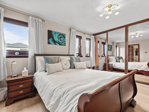 Orchard Grove, Polmont, FK2 0XE