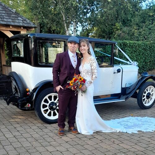 Gallery | Wedding Cars Harpenden, St Albans, Watford, Hemel Hempstead | Heritage Classic Cars