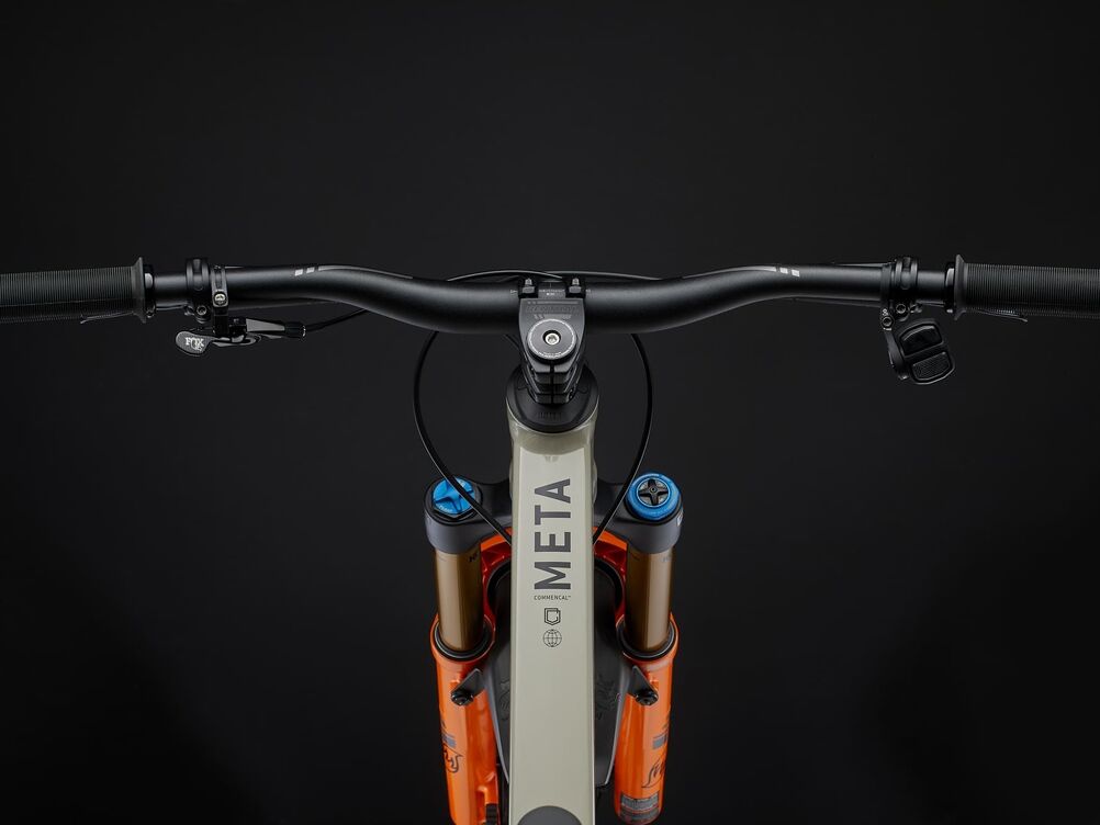 COMMENCAL META V5 T-TYPE CHALK