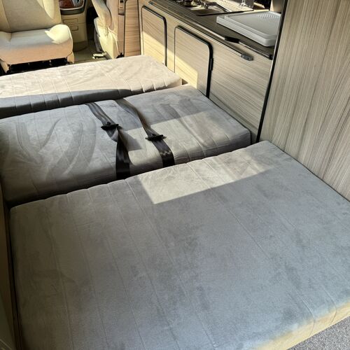 2004 Toyota Alphard 2.4 Petrol Automatic Camper Van 4 Berth