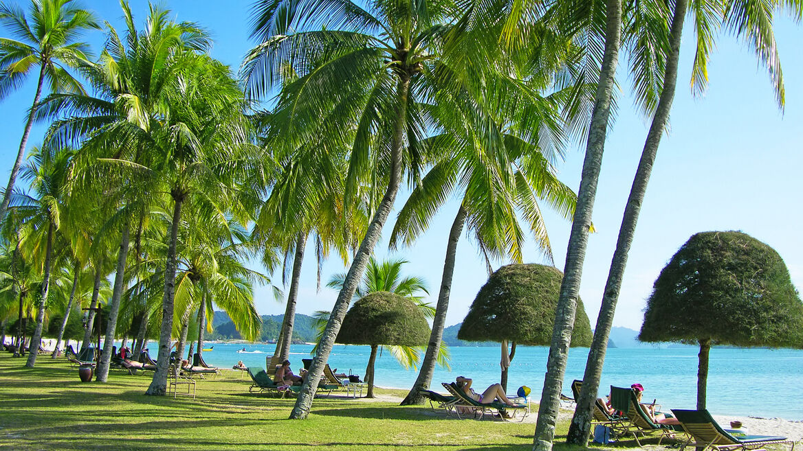 Places To Visit | Peacock Tours  | Sri Lanka Luxury Holidays | India Luxury Holidays | Seychelles Luxury Holidays