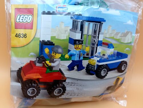 Lego® Bricks & More - Police Building Set