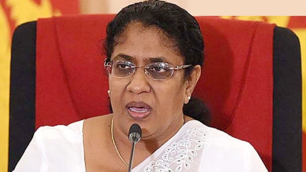 பதவியைத் துறந்தார் தலதா அத்துக்கோரள