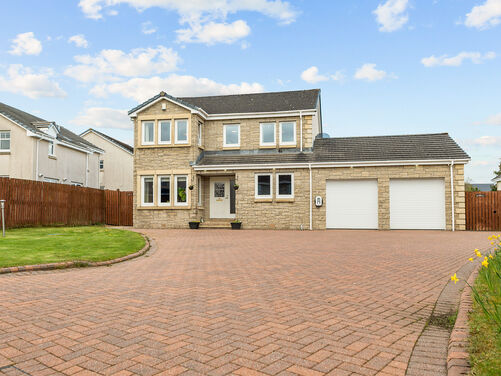 Marshall Drive, California, FK1 2AB