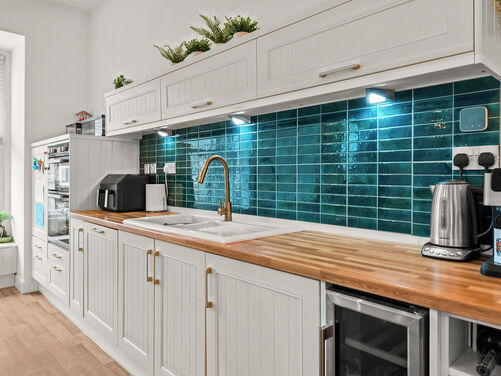 Vicar Street, Falkirk, FK1 1LL