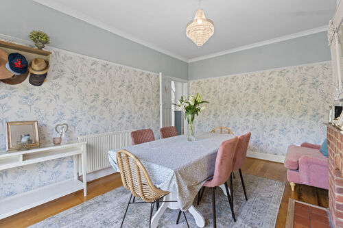 Kings Avenue, Eastbourne