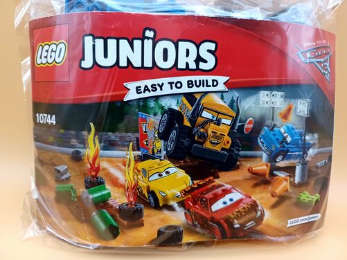 Lego® Cars - Juniors - Thunder Hollow Crazy 8 Race