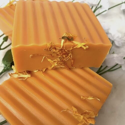 Organic Turmeric Manuka Honey Brightening Soap 4oz