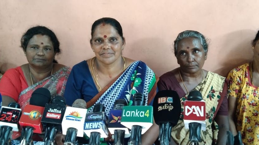 ரணிலின் வருகையை எதிர்த்துநின்ற காணாமல் ஆக்கப்பட்ட உறவுகள்