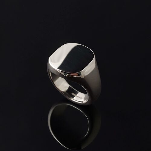 Polished cushion signet ring