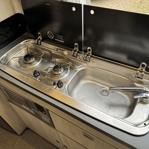 2020 Roller Team Toleno R 4 Berth Camper Van Fiat Ducato 2.3 MJet - 1 Owner