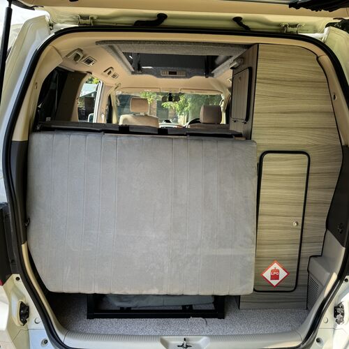 2004 Toyota Alphard 2.4 Petrol Automatic Camper Van 4 Berth