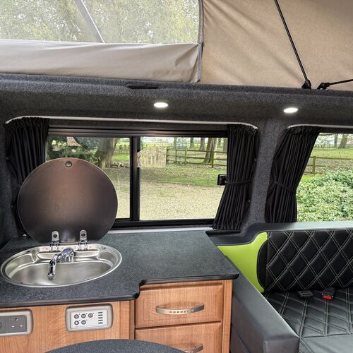 2014 VW Transporter T5 T30 Startline 2.0TDi - Viper Green