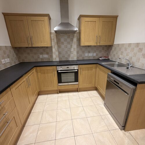 OLD WOLVERTON - 3 BEDROOM BARN CONVERSION