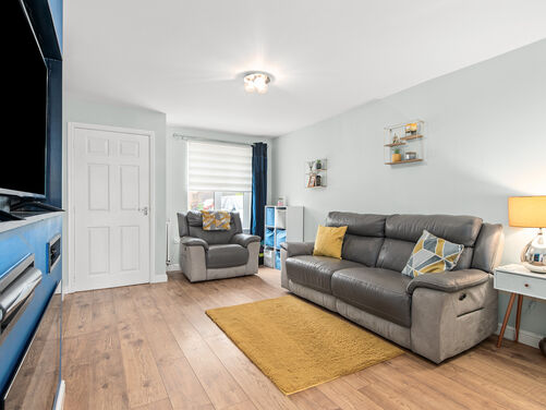 Auld Kirk Road, Tullibody, FK10 2TG