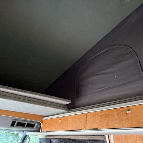 Wellhouse Toyota Granvia Luxury Camper Van 4 Berth - Automatic 4WD