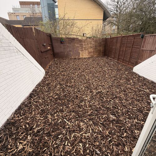 CMK - GROUND FLOOR MAISONETTE with GARDEN - 1 BEDROOM