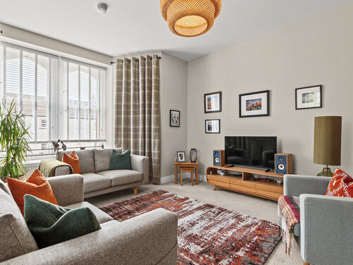 Flat 3, Carrongrove House, Stein Crescent, FK6 5FP