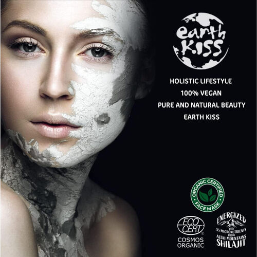 Montagne Jeunesse Bamboo Charcoal & Walnut Exfoliating Clay Face Mask