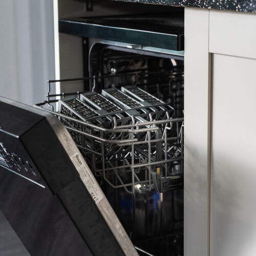 Little Tolpitts Lane, Watford WD18 9QG