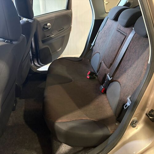 2011 (11) NISSAN NOTE ACENTA 1.6 5 DOOR AUTOMATIC