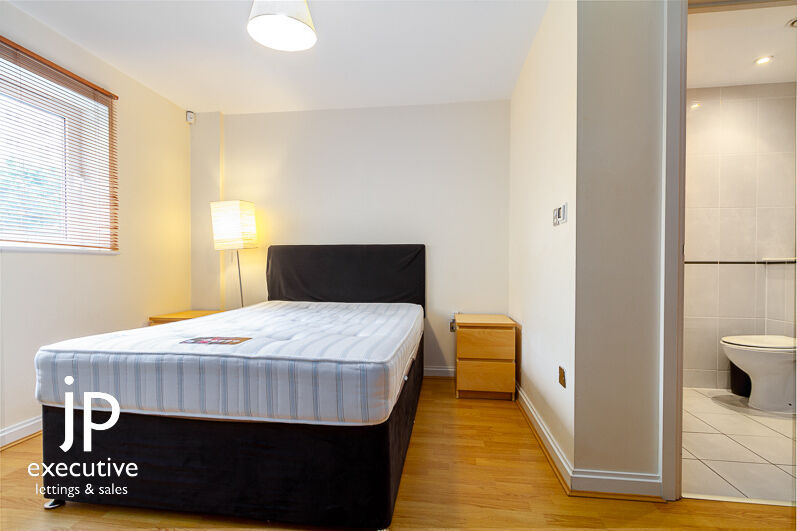 CENTURY WHARF CARDIFF BAY GROUND FLOOR UNFURNISHED TWO BEDROOM APARTMENT. 