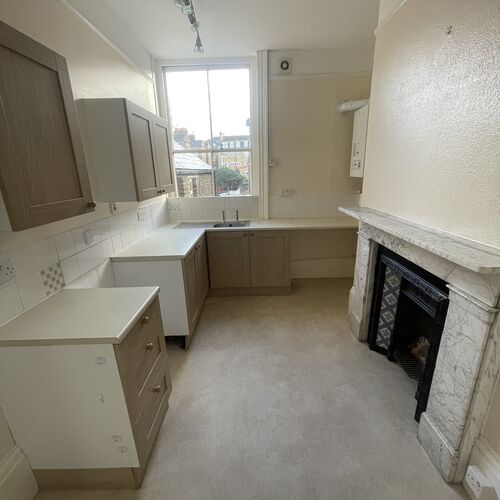 Flat 3, Victoria Road 