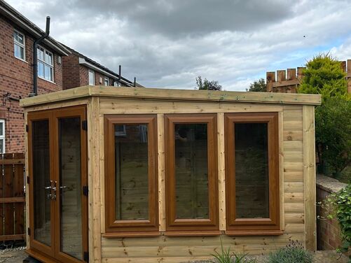 12x6 Corner Summer House