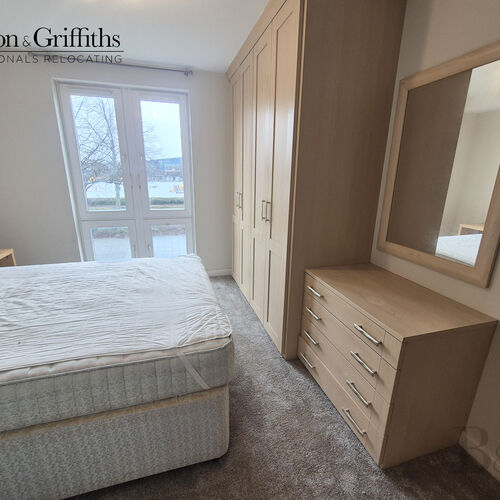 Renting in Cardiff - 2 Bedroom Apartment, Cardiff Bay