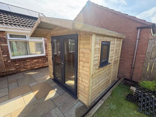 8x7 Apex Home Office / Bar / Work Shop
