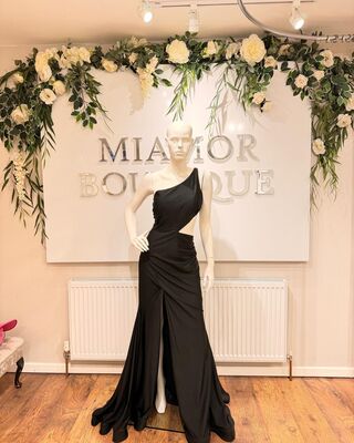 Discounted prom dresses for sale | MiAmor Boutique | Prom Dresses Sutton Coldfield | Prom Dress Shop Birmingham | Evening Dresses Sutton Coldfield