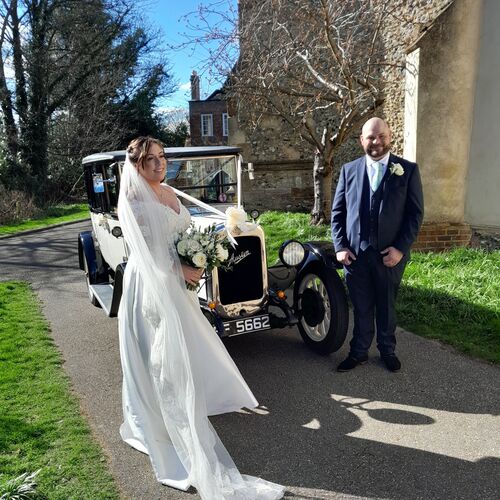 Gallery | Wedding Cars Harpenden, St Albans, Watford, Hemel Hempstead | Heritage Classic Cars