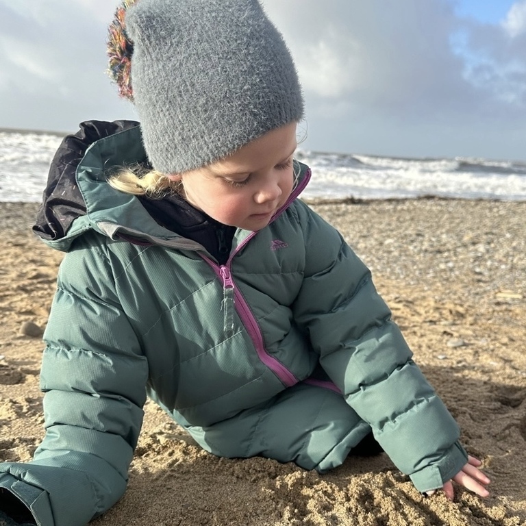 Cartref | Meithrinfa Miri Mawr