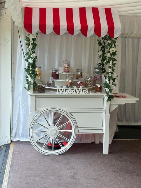 Gallery  | Pic Me! by Sweetalicious | Wedding Photo Booth Hire Hampshire | Corporate Photo Booth Hire Southampton | Luxury Photo Booth Hire Bournemouth