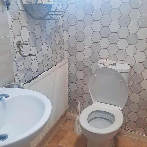 2 BEDROOM Mid TERRACE For Sale