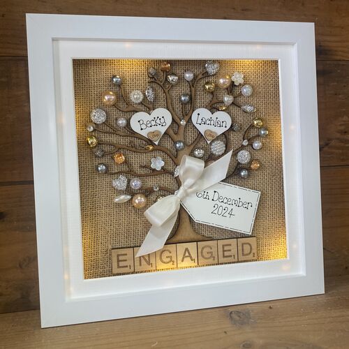 “ Engaged “ tree frame