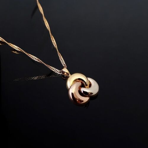 Tri colour knot pendant