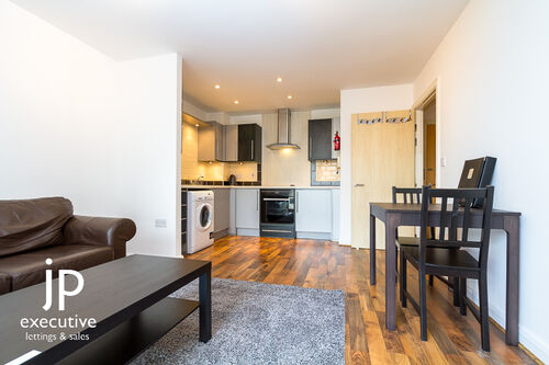 LANDMARK PLACE CARDIFF CITY CENTRE FURNISHED ONE BEDROOM APARTMENT