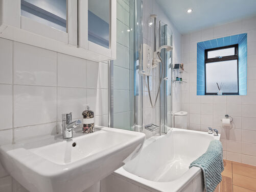 George Street, Falkirk, FK2 7EY